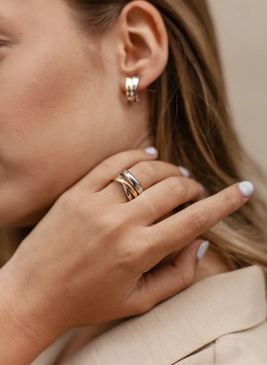 Anillos Dorados | Anillos Bicolor | LINEARGENT Anillo bicolor diseño de triple carril en plata lisa