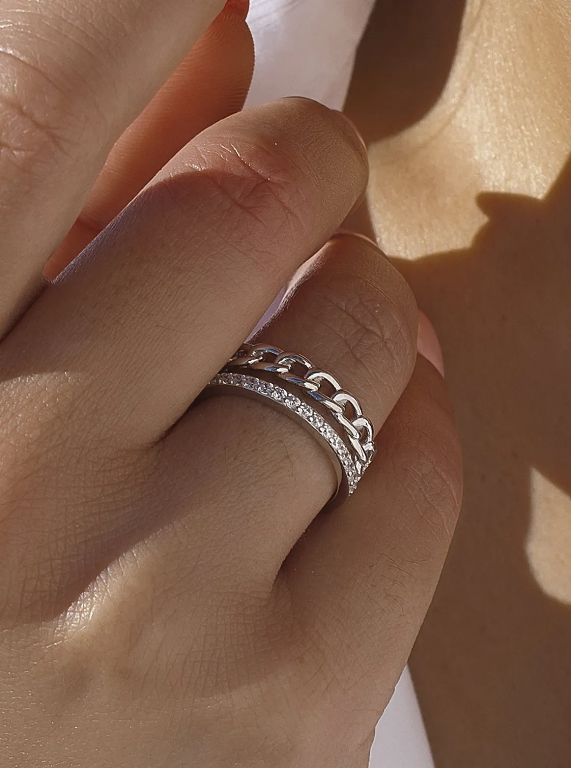 Anillos Anchos | LINEARGENT Anillo de plata doble rail en circonita y diseño eslabon (Testing)