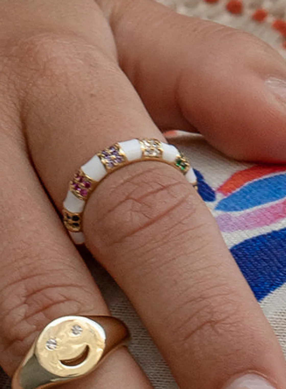 Anillos Finos | Anillos Circonitas | LINEARGENT Anillo esmalte diseño multicolor con circonitas