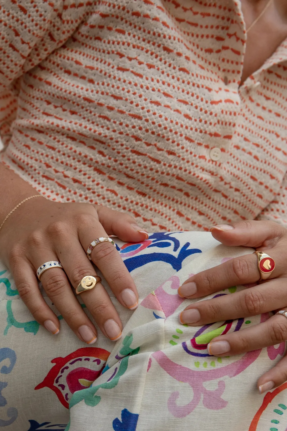 Anillos Finos | Anillos Circonitas | LINEARGENT Anillo esmalte diseño multicolor con circonitas