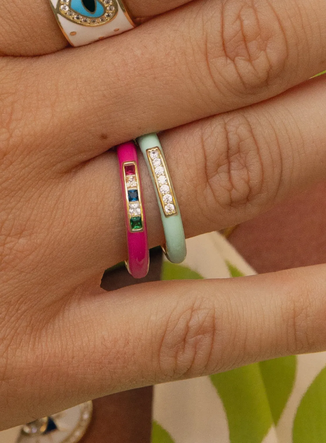 Anillos Con Piedras | Anillos Finos | LINEARGENT Anillo esmalte púrpura diseño cuarzos adamantinos multicolores