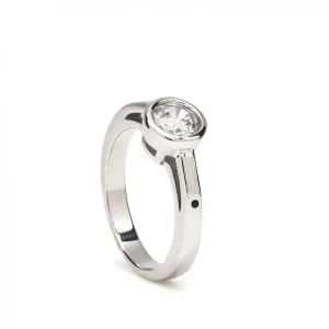 Anillos De Compromiso | Anillo Solitario | LINEARGENT Anillo solitario diseño de círculo con contorno grueso