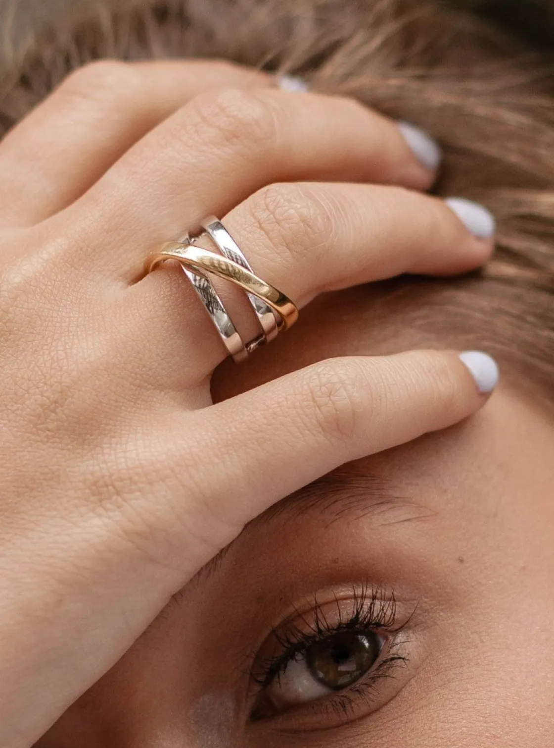 Anillos Dorados | Anillos Bicolor | LINEARGENT Anillos anchos de plata diseño abrazado bicolor