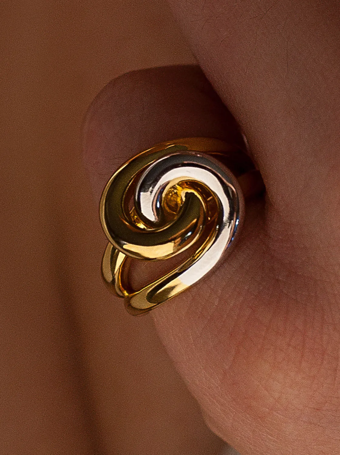 Anillos Bicolor | LINEARGENT Anillos bicolor diseño nudo en plata y baño oro
