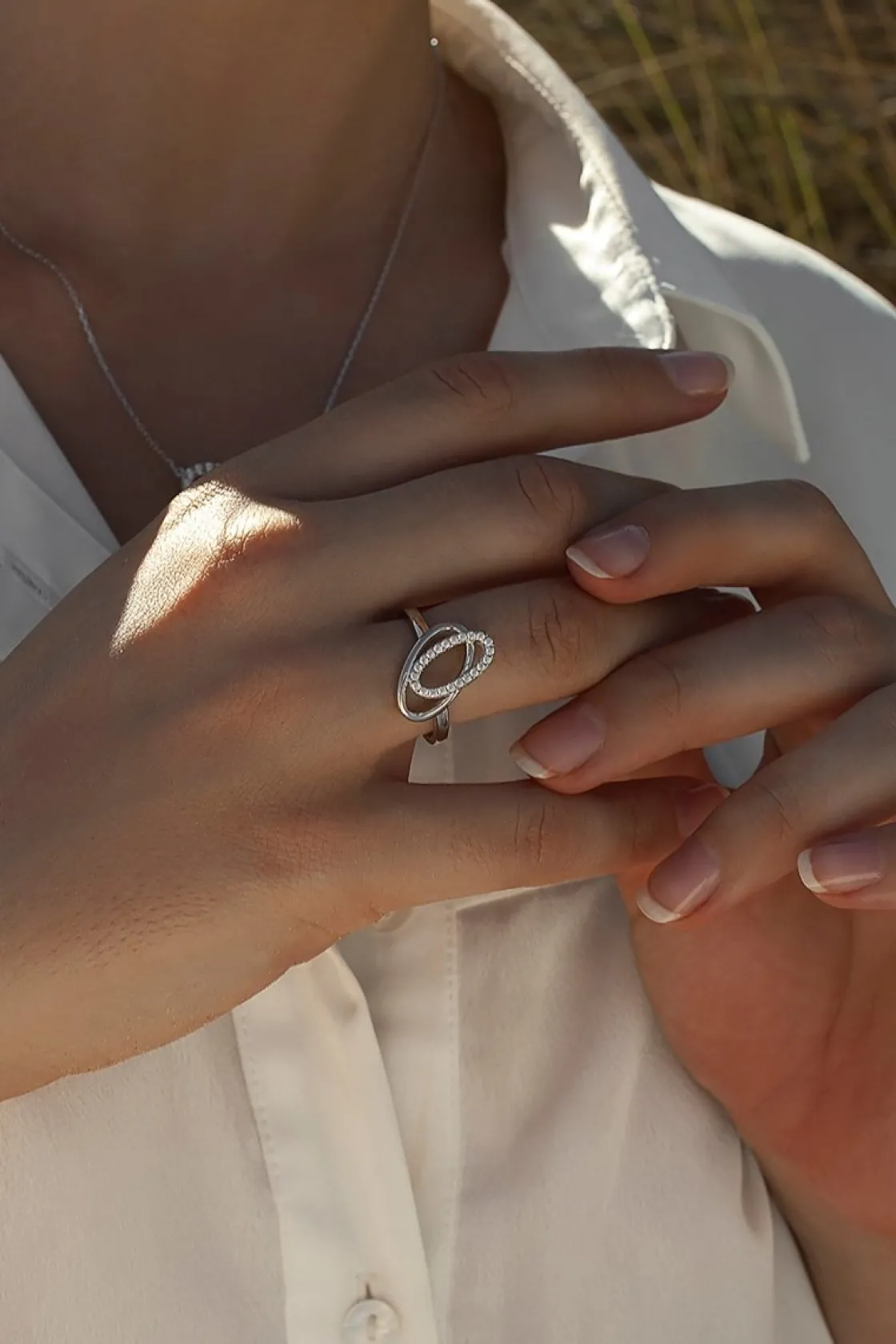 Anillos Finos | LINEARGENT Anillos circonitas diseño doble circulo ovalado y circonitas