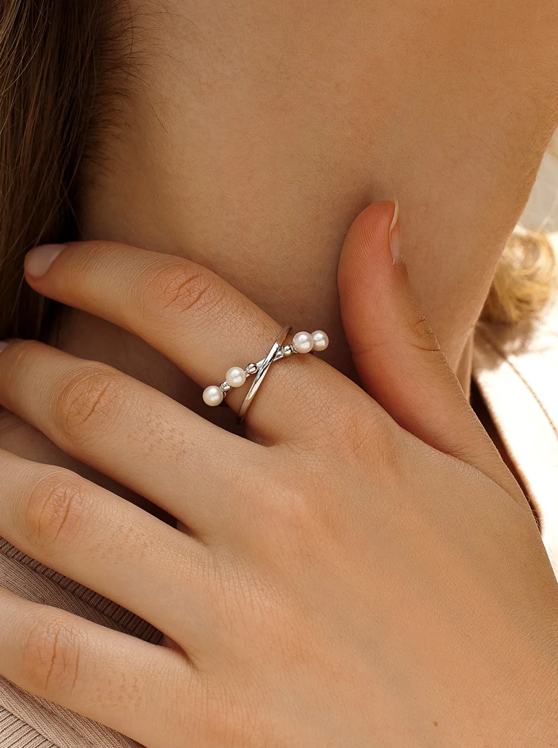 Anillos Con Perlas | LINEARGENT Anillos con perlas con doble raíl cruzado