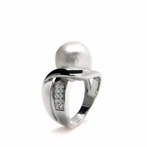 Anillos Con Perlas | LINEARGENT Anillos con perlas diseño irregular con circonita