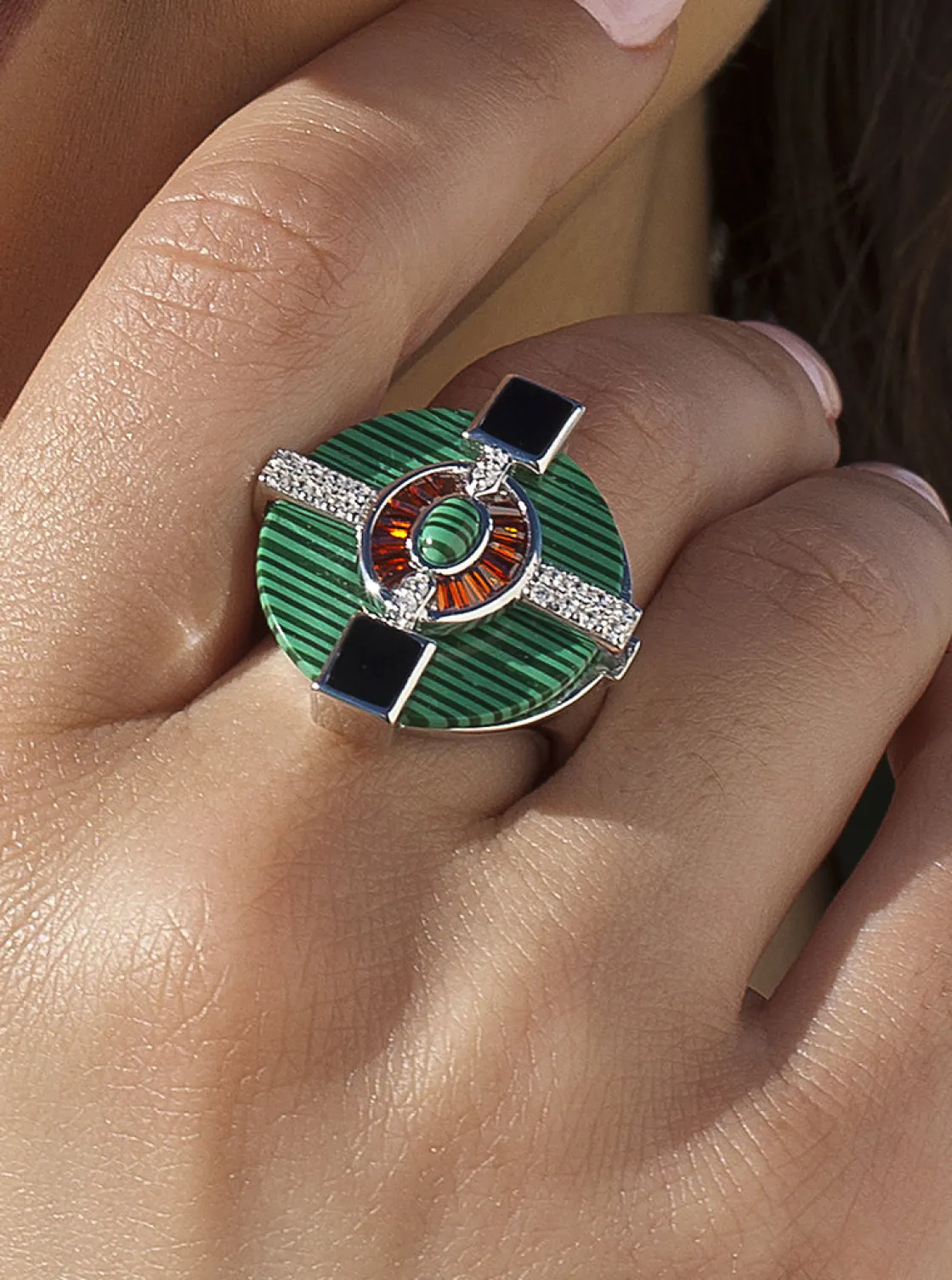 Anillos De Diseño | Anillos Con Piedras | LINEARGENT Anillos con piedras con malaquita y circonitas