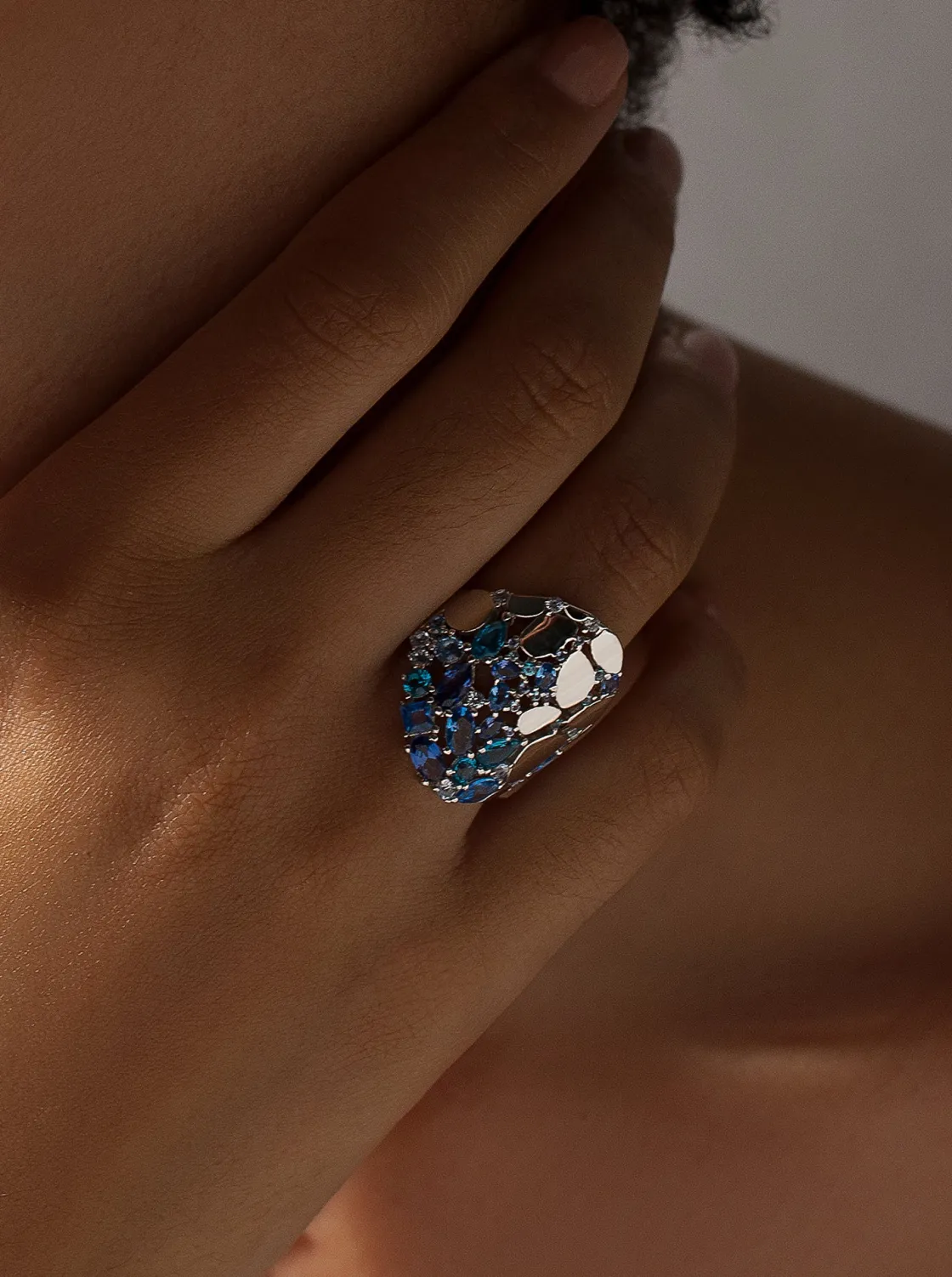 Anillos Especiales | Anillos Con Piedras | LINEARGENT Anillos con piedras de colores de tonos azules