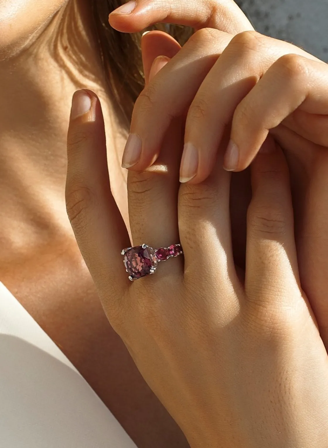 Anillos Con Piedras | LINEARGENT Anillos con piedras de colores diseño de gemas fucsia