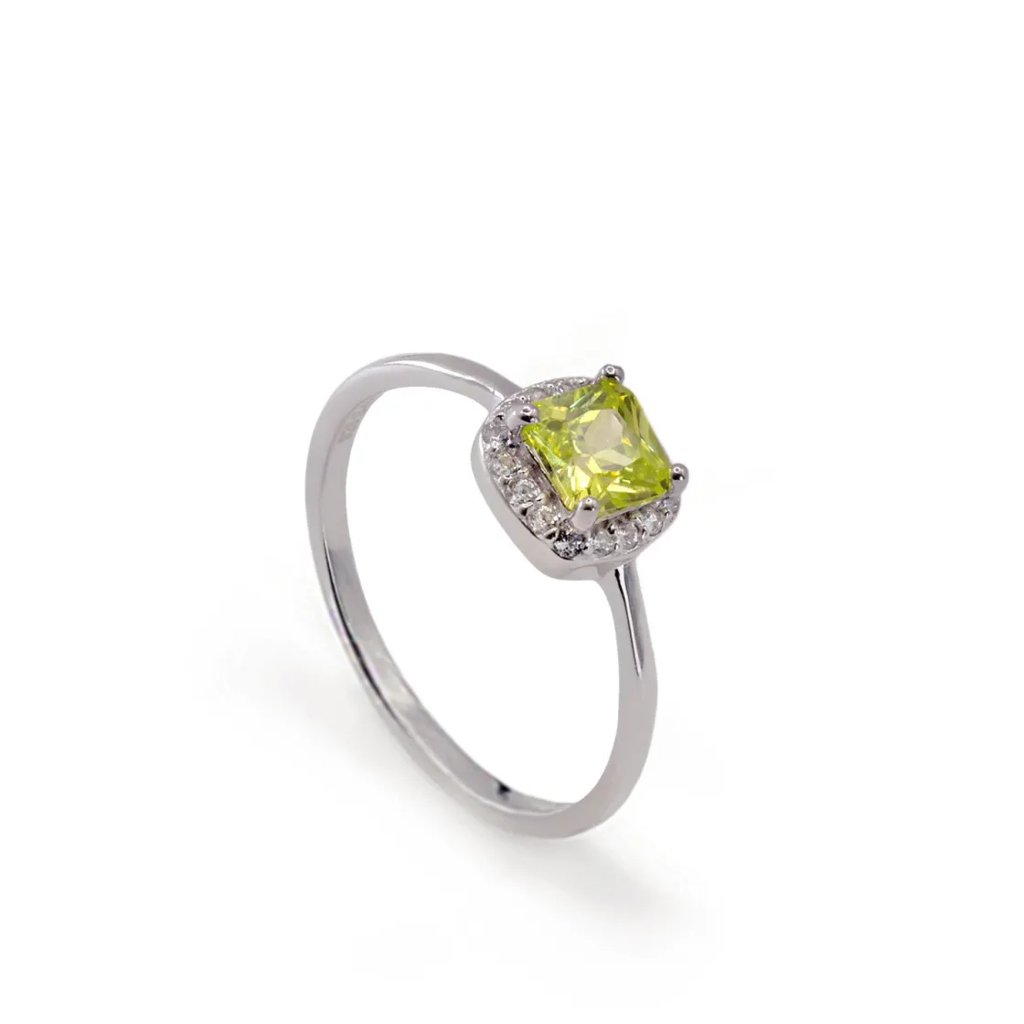 Anillos Pequeños | Anillos Con Piedras | LINEARGENT Anillos con piedras de plata talla radiante en tono peridoto y circonitas