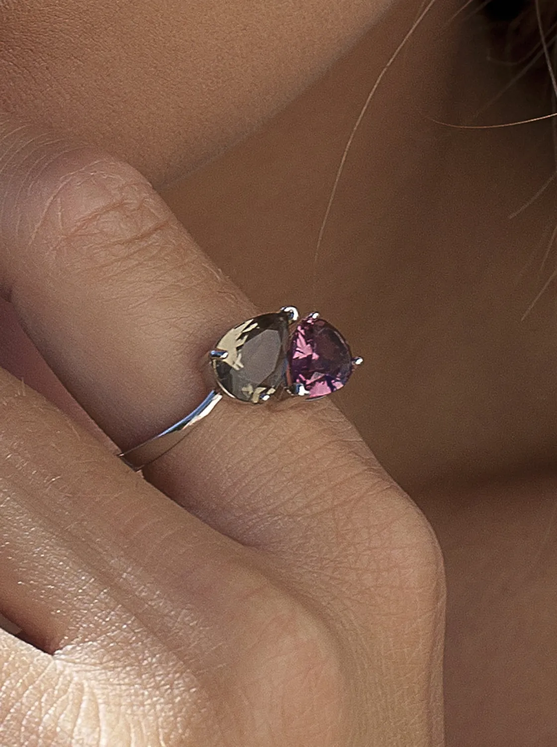 Anillos Especiales | Anillos Con Piedras | LINEARGENT Anillos con piedras diseño dos gemas tono terroso