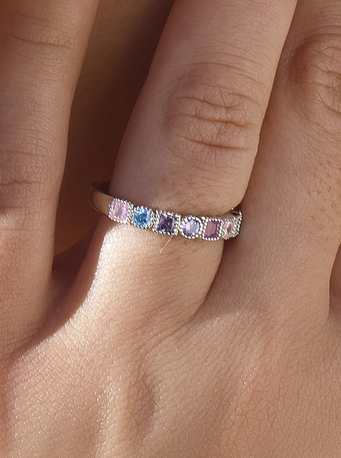 Anillos Con Piedras | LINEARGENT Anillos con piedras diseño geométrico multicolor