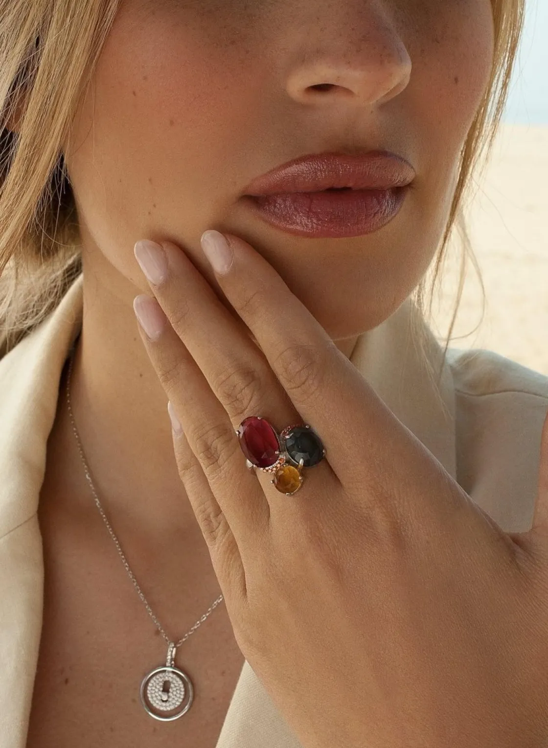 Anillos Con Piedras | Anillos Grandes | LINEARGENT Anillos con piedras diseño multicolor con circonitas