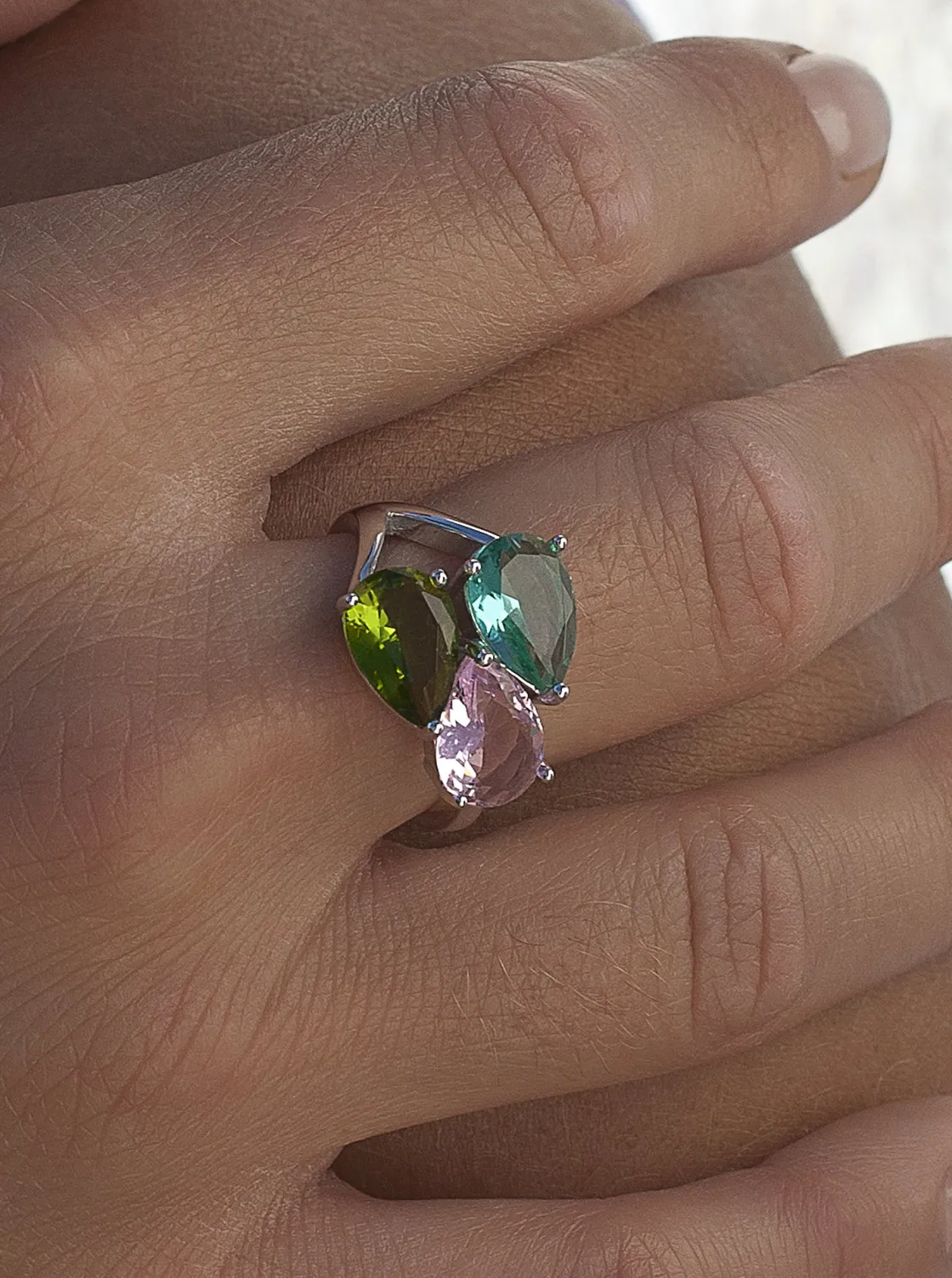 Anillos Especiales | Anillos Con Piedras | LINEARGENT Anillos con piedras diseño tres gemas talla pera