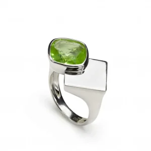 Anillos Con Piedras | Anillos Grandes | LINEARGENT Anillos con piedras en tono verde y motivo de plata lisa