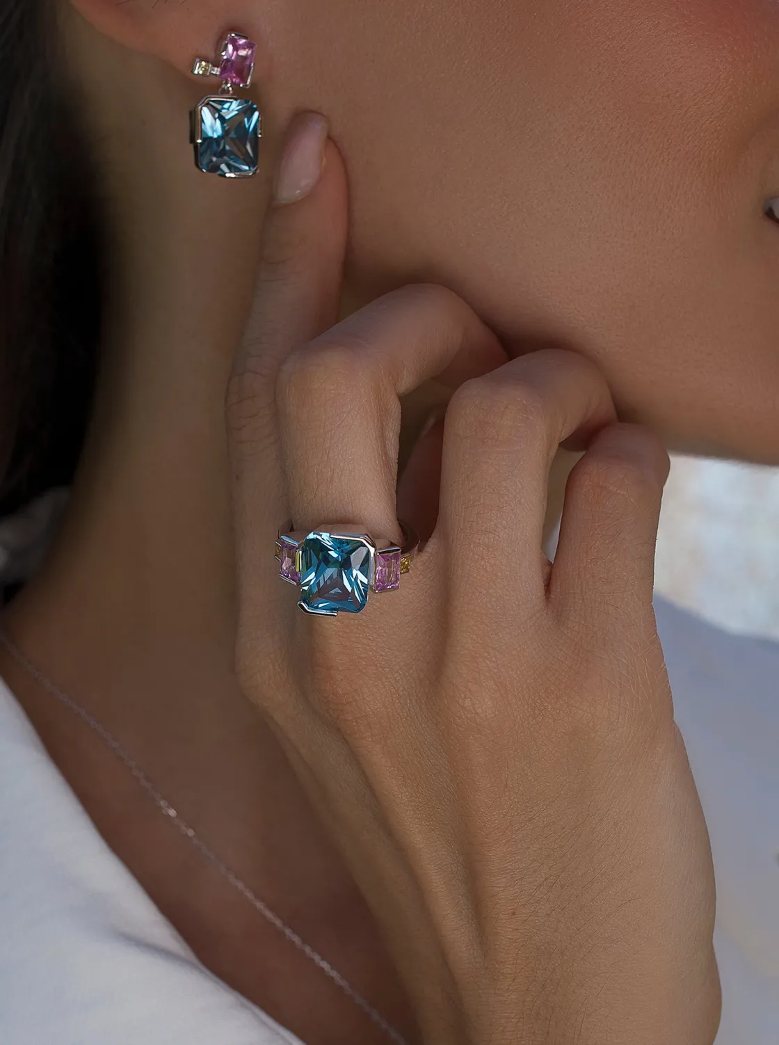 Anillos Con Piedras | Anillos Grandes | LINEARGENT Anillos con piedras talla esmeralda calcedonia