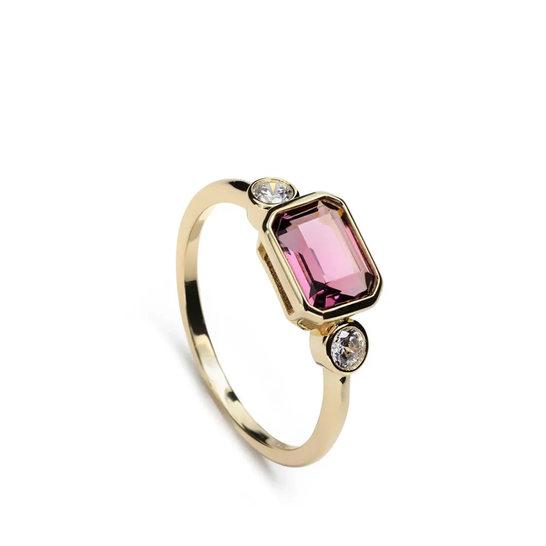 Anillos Especiales | Anillos Dorados | LINEARGENT Anillos con piedras talla esmeranda tono fucsia y dos circonitas