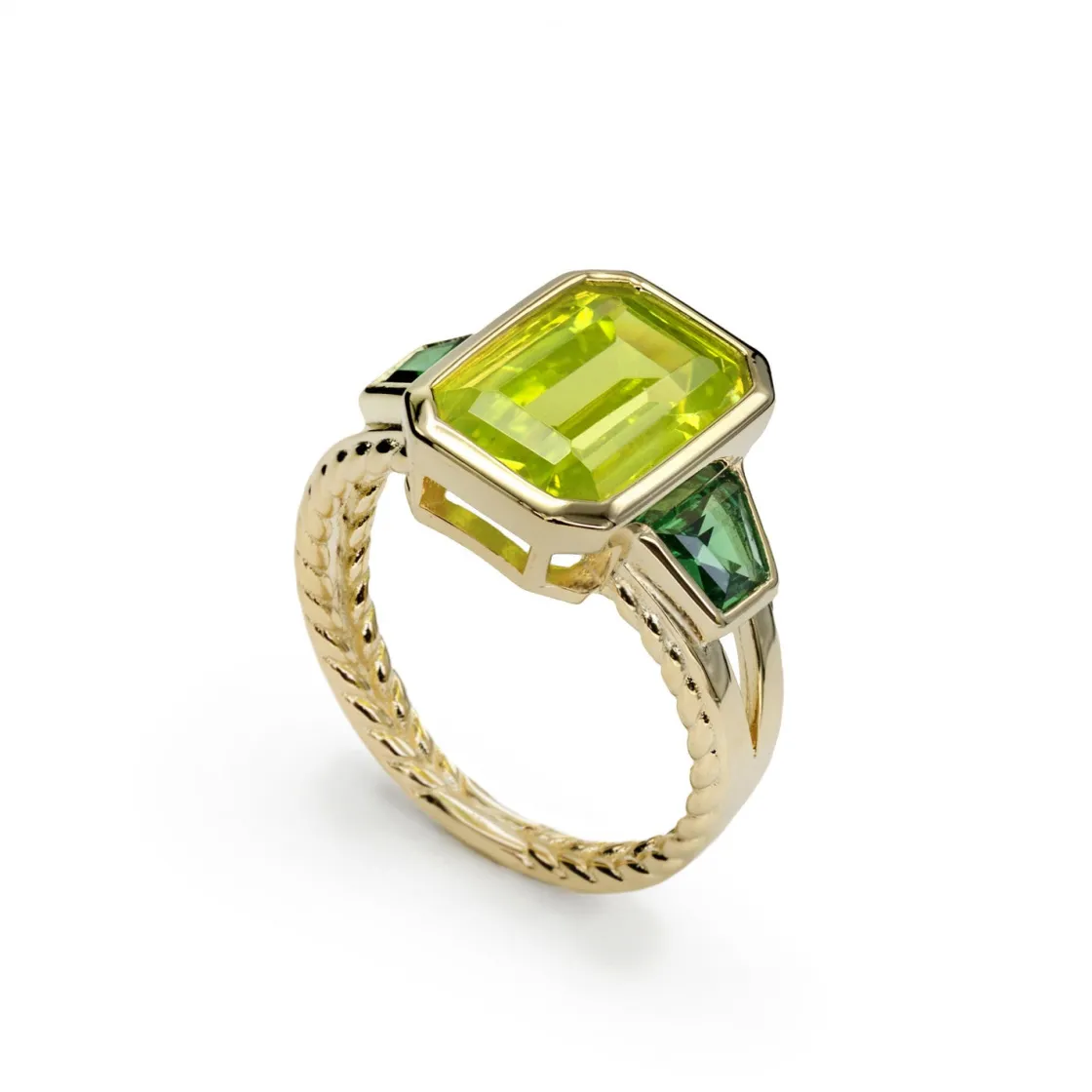 Anillos Dorados | Anillos Con Piedras | LINEARGENT Anillos con piedras talla radiante en tono lima