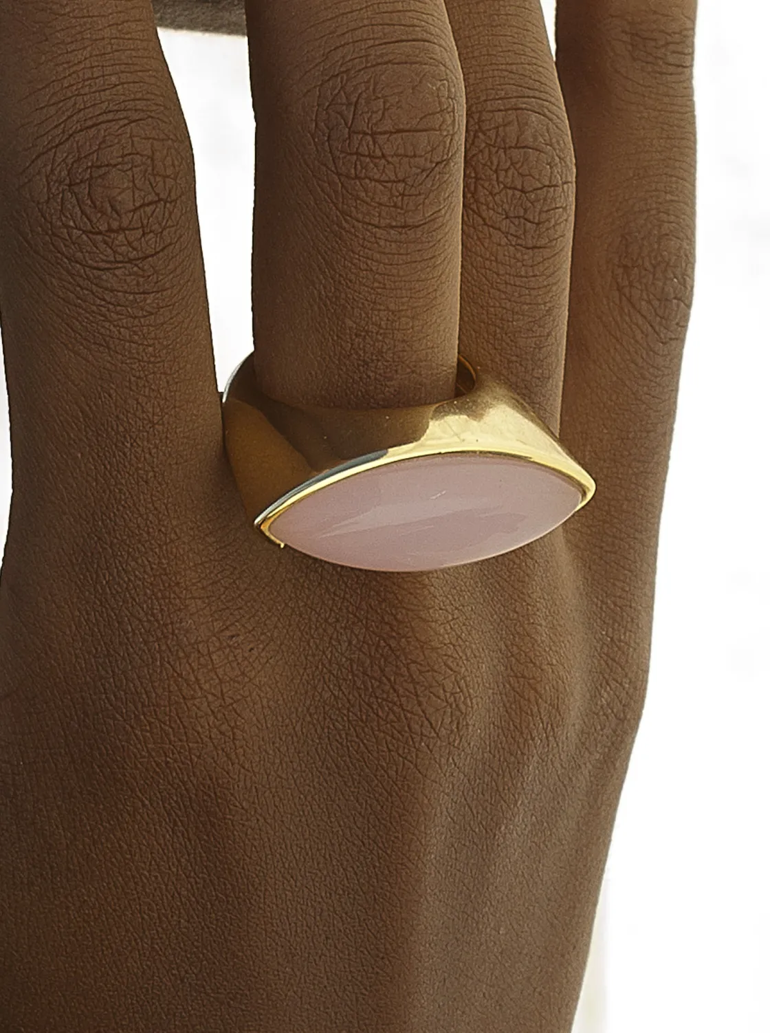Anillos Dorados | Anillos Con Piedras | LINEARGENT Anillos con piedras tono cuarzo rosa de plata dorada