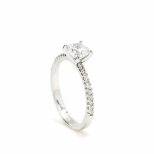 Anillos Especiales | Anillos Pequeños | LINEARGENT Anillos de compromiso diseño de cuarzo adamantino central