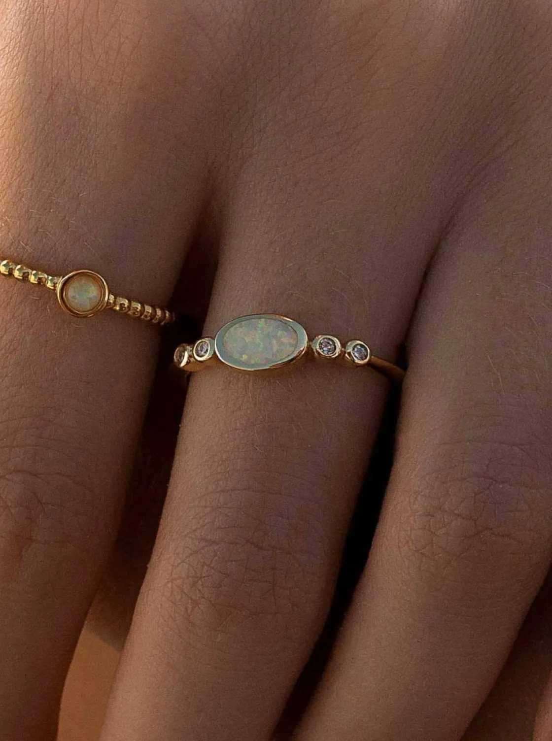 Anillos Especiales | Anillos Dorados | LINEARGENT Anillos finos de plata bañada en oro ópalo oval