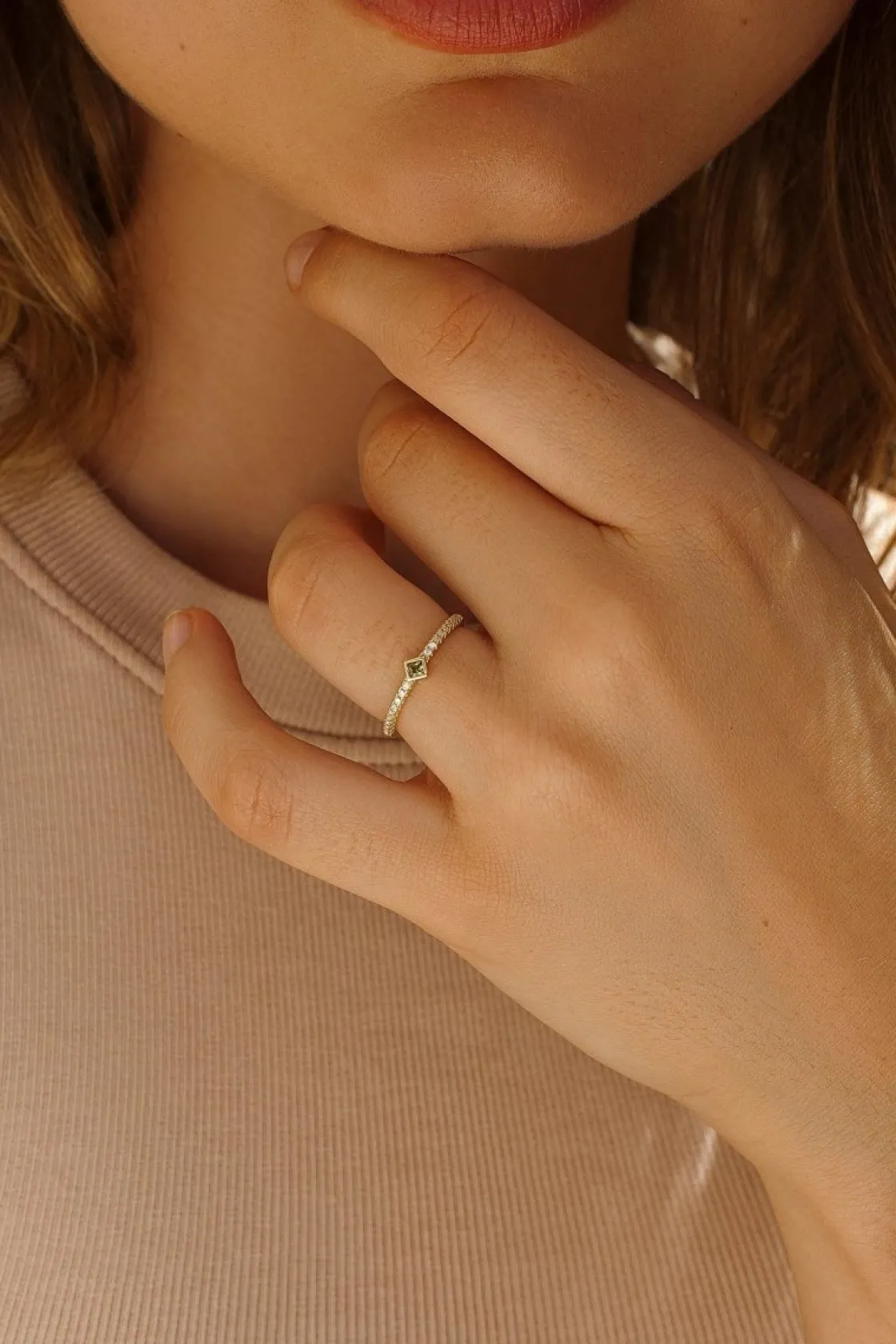Anillos Pequeños | Anillos Finos | LINEARGENT Anillos finos de plata con circonita verde talla princesa