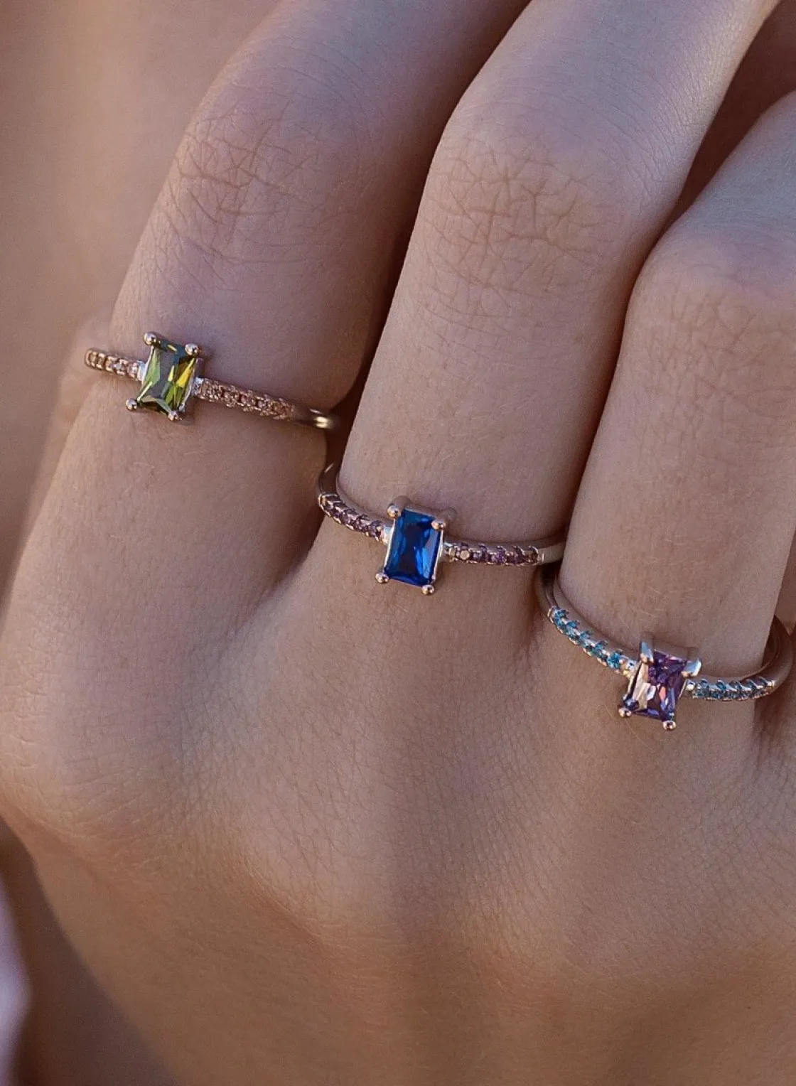 Anillos Pequeños | Anillos Con Piedras | LINEARGENT Anillos finos diseño central rectangular tono azurita
