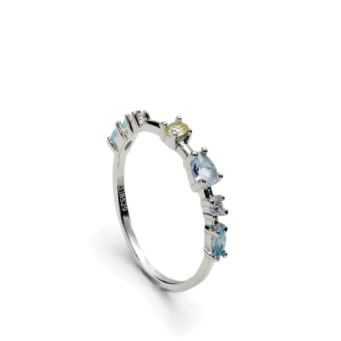 Anillos Pequeños | Anillos Con Piedras | LINEARGENT Anillos finos diseño de cuarzos adamantinos espaciados