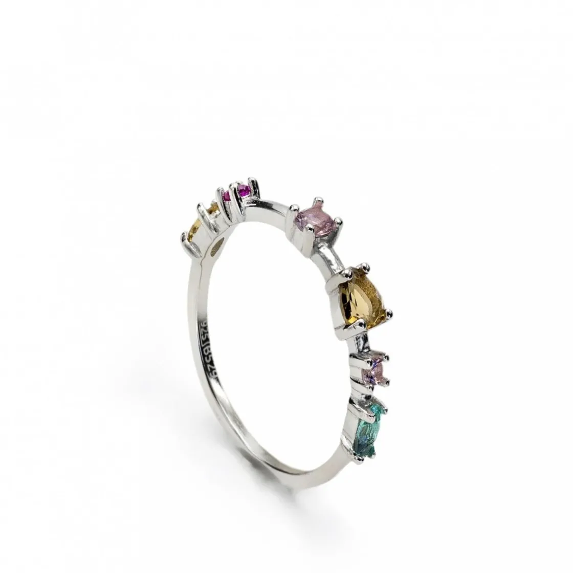 Anillos Pequeños | Anillos Con Piedras | LINEARGENT Anillos finos diseño de cuarzos adamantinos multi color