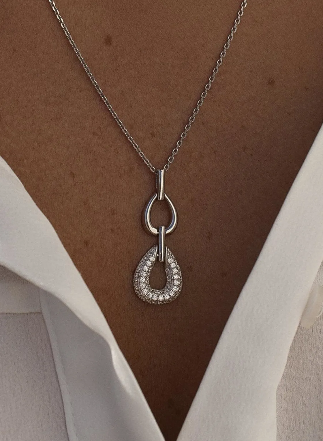Colgante Brillante | LINEARGENT Colgante brillante diseño de doble gota con circonitas