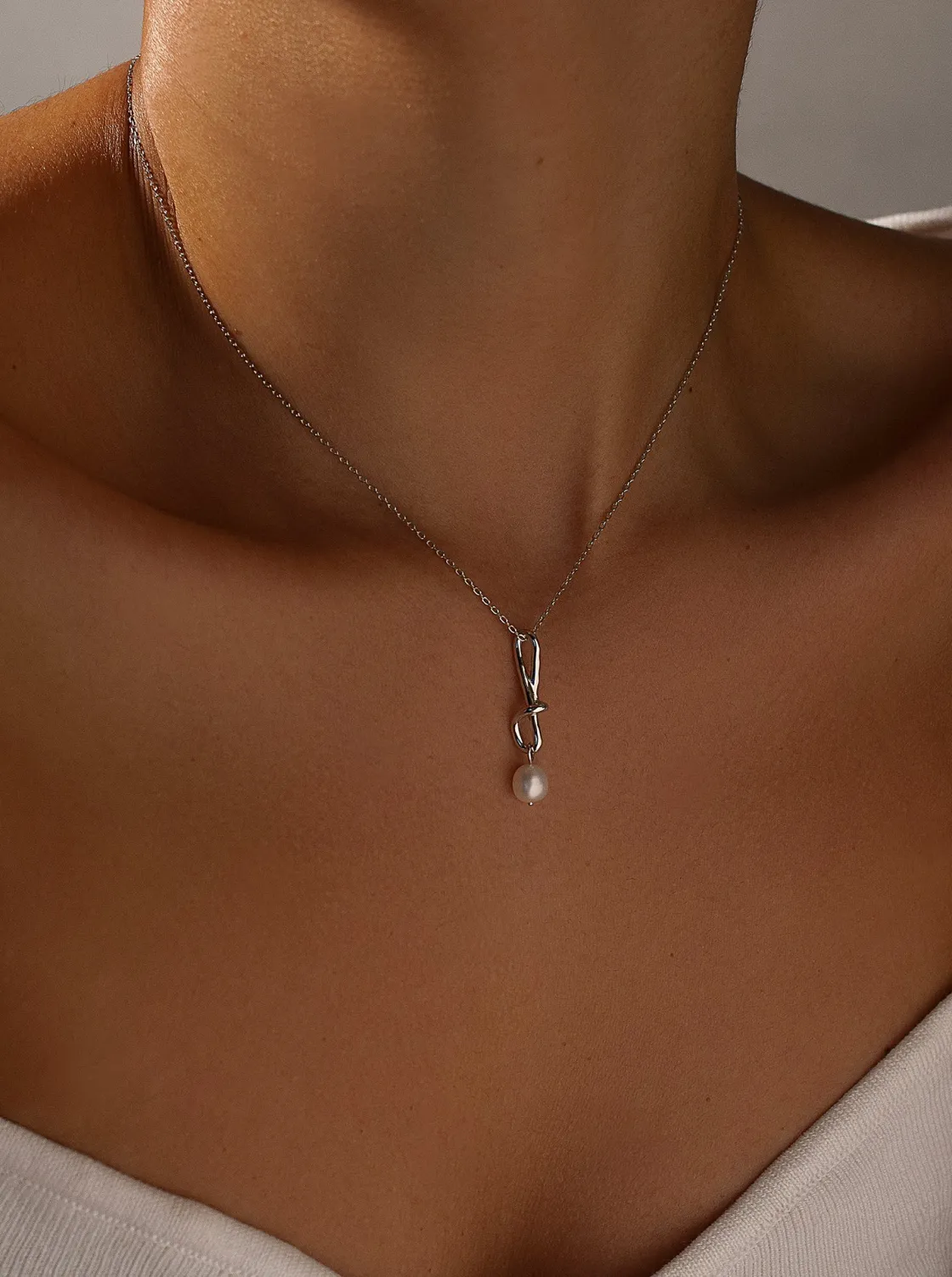 Colgante Perlas | LINEARGENT Colgante perlas de plata diseño geométrico