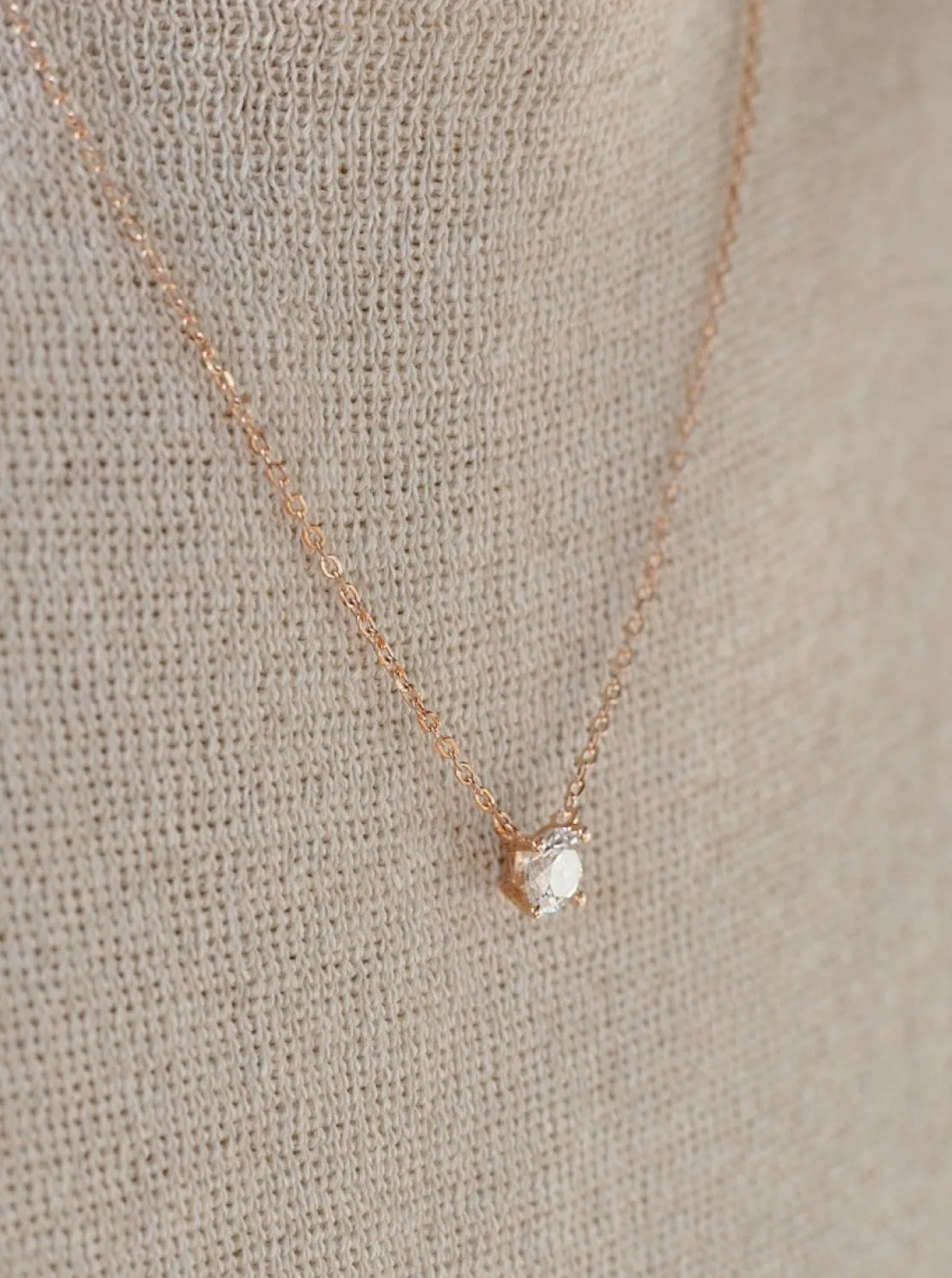 Colgantes Pequeños | Colgante Brillante | LINEARGENT Colgantes pequeños con circonitas bañados en oro rosa