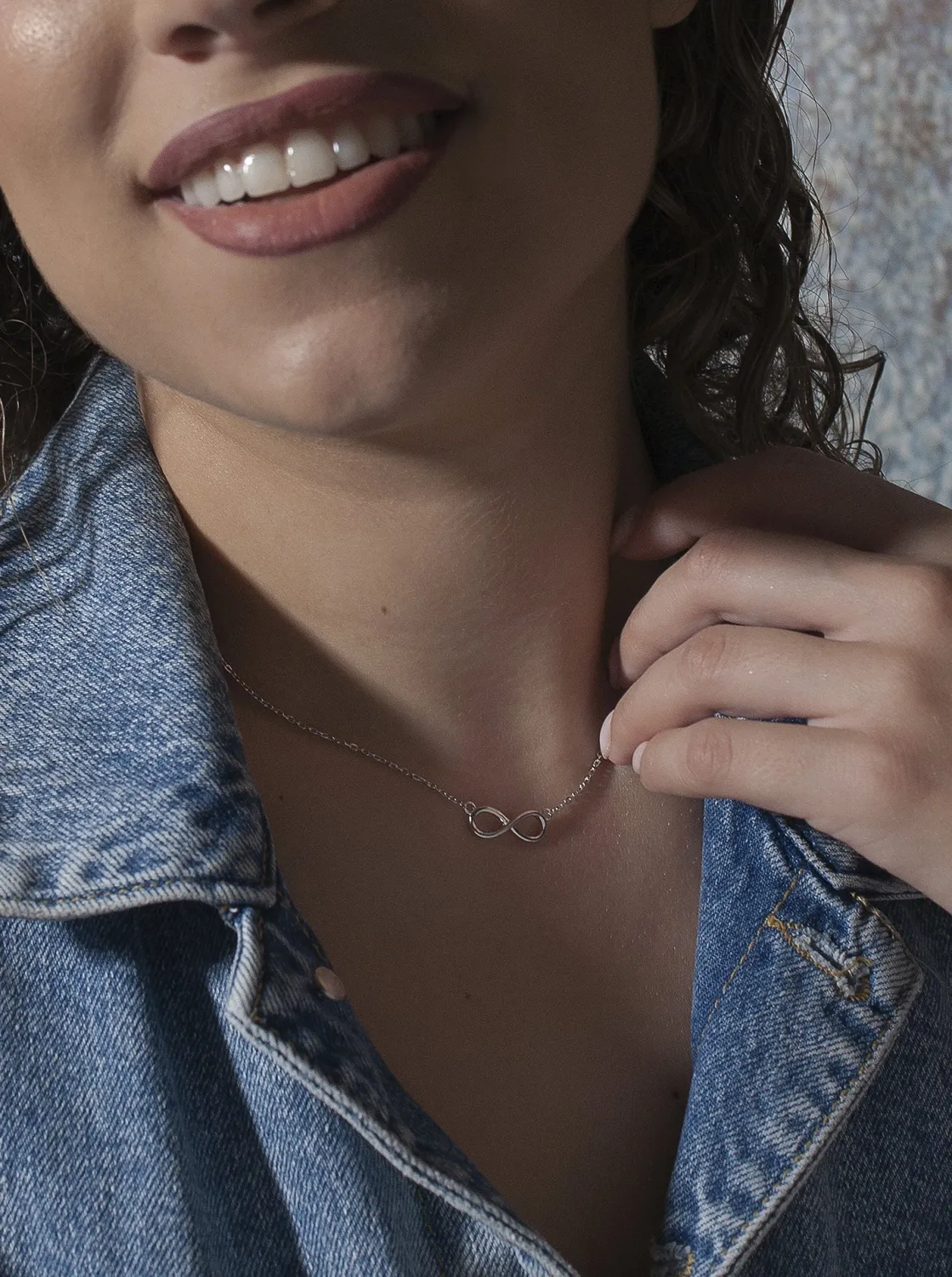 Colgantes Pequeños | LINEARGENT Colgantes pequeños de plata lisa diseño infinito