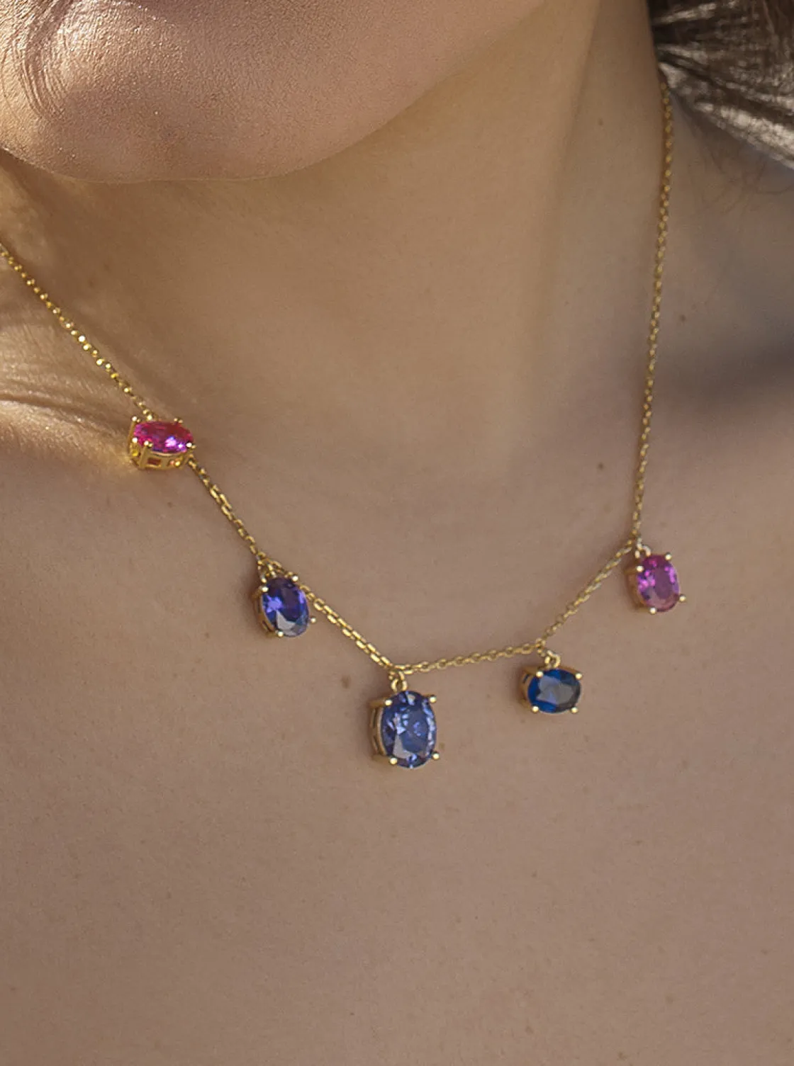 Collares Con Piedras | LINEARGENT Collar con colgantes de piedras de colores.