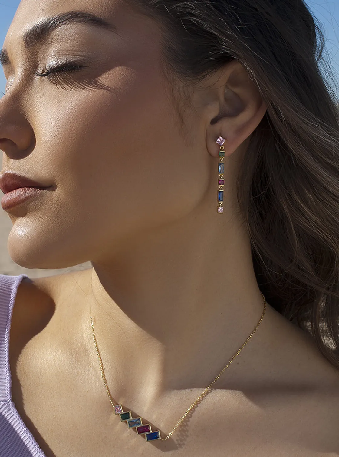 Collares Con Piedras | LINEARGENT Collar con gemas multicolor de diferentes tamaños.