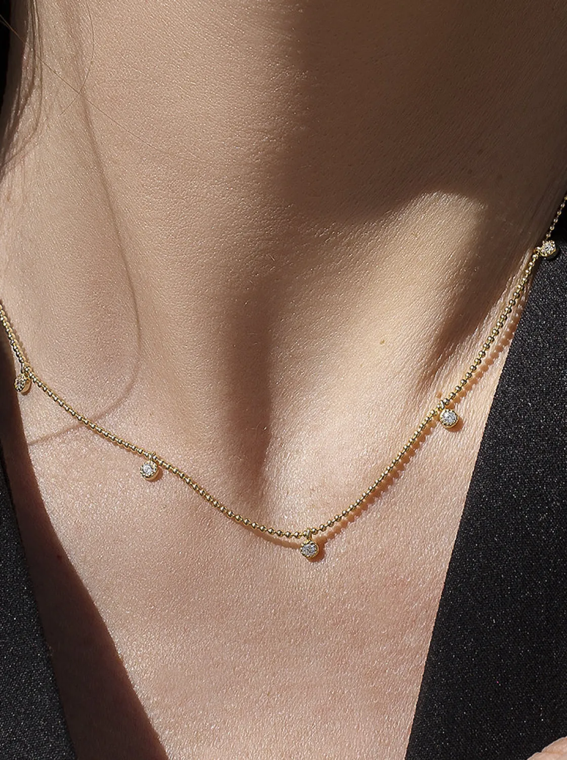 Collares Con Mini Colgantes | LINEARGENT Collares con colgantes de plata bañada en oro con circonitas y cadena de bolas
