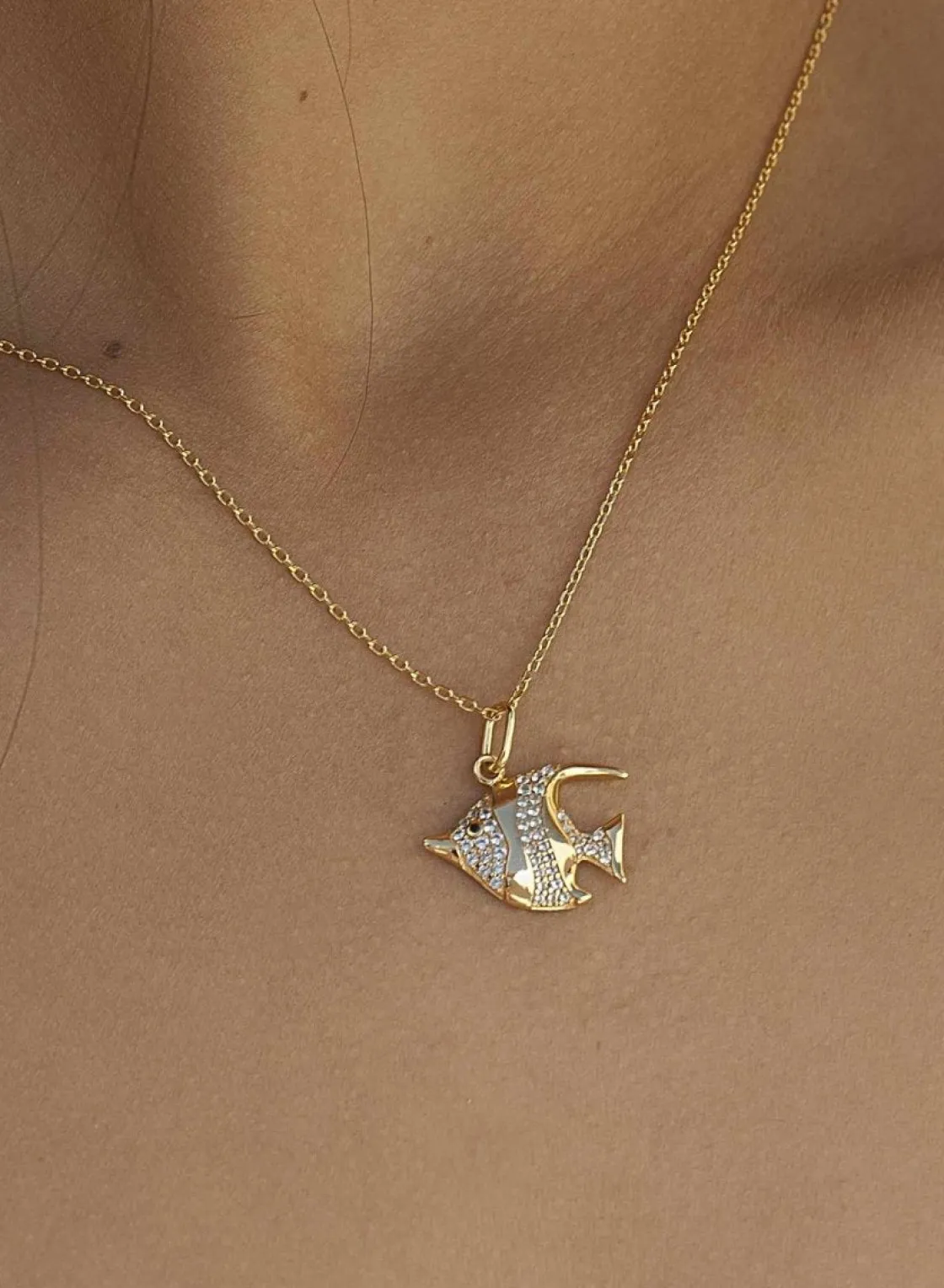 Colgante Brillante | LINEARGENT Collares con colgantes diseño de pez con circonitas