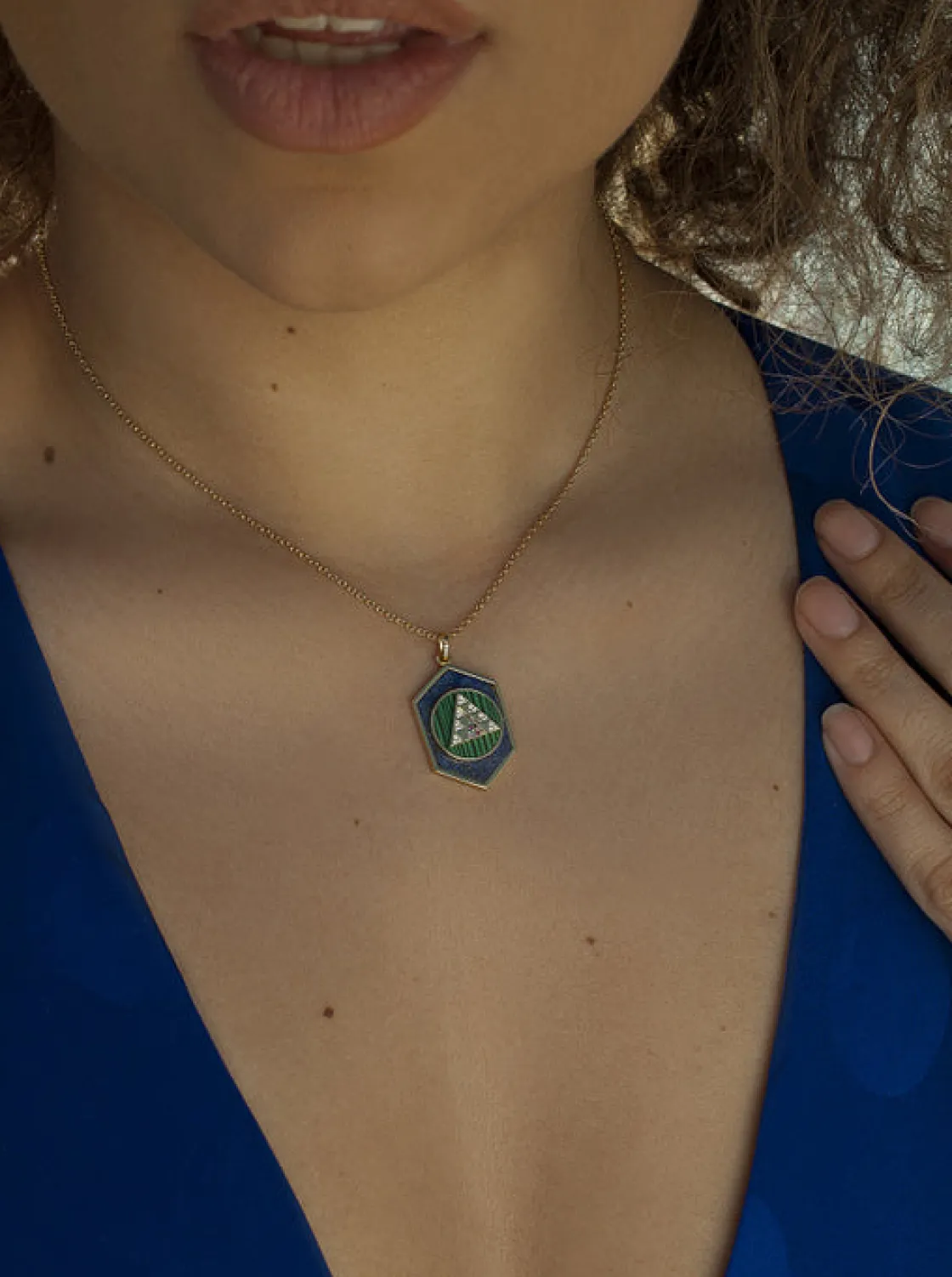Collar Medalla | LINEARGENT Collares con colgantes formados por lapislazuli malaquita y circonita