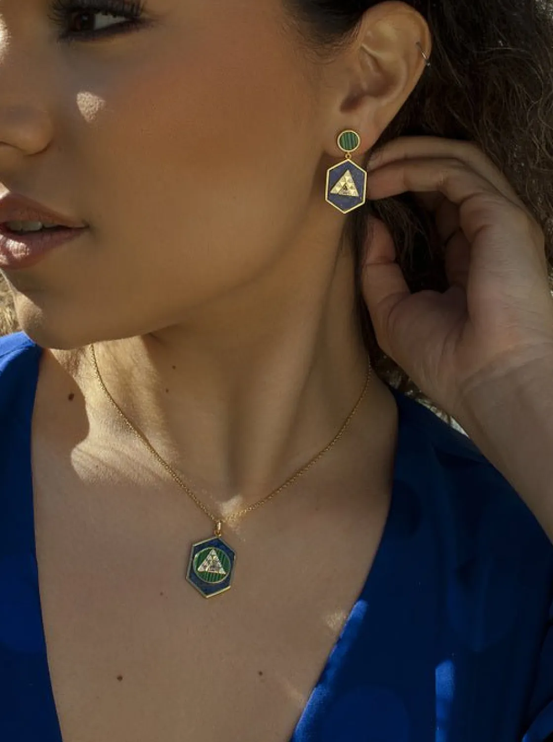 Collar Medalla | LINEARGENT Collares con colgantes formados por lapislazuli malaquita y circonita