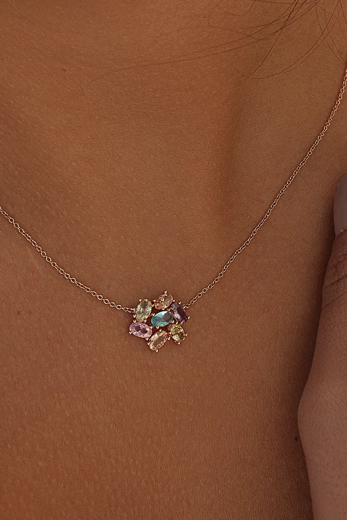 Collares Con Piedras | LINEARGENT Collares con piedras diseño de gemas multicolores