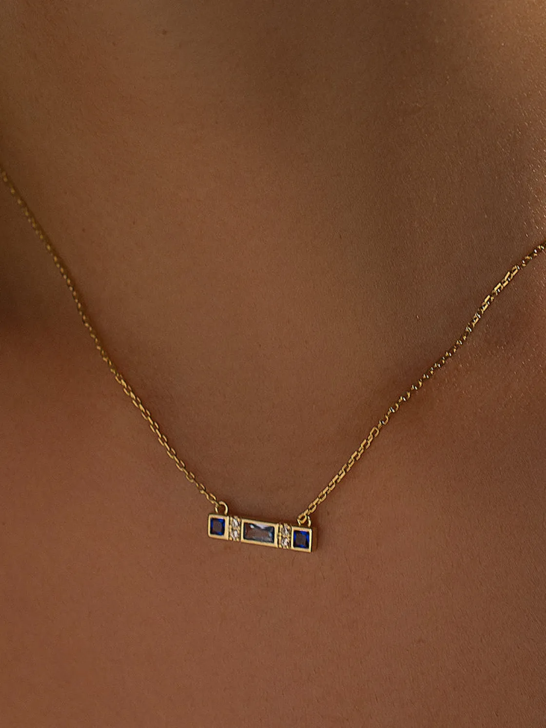 Colgantes Pequeños | Collares Cortos | LINEARGENT Collares con piedras diseño tonos azules