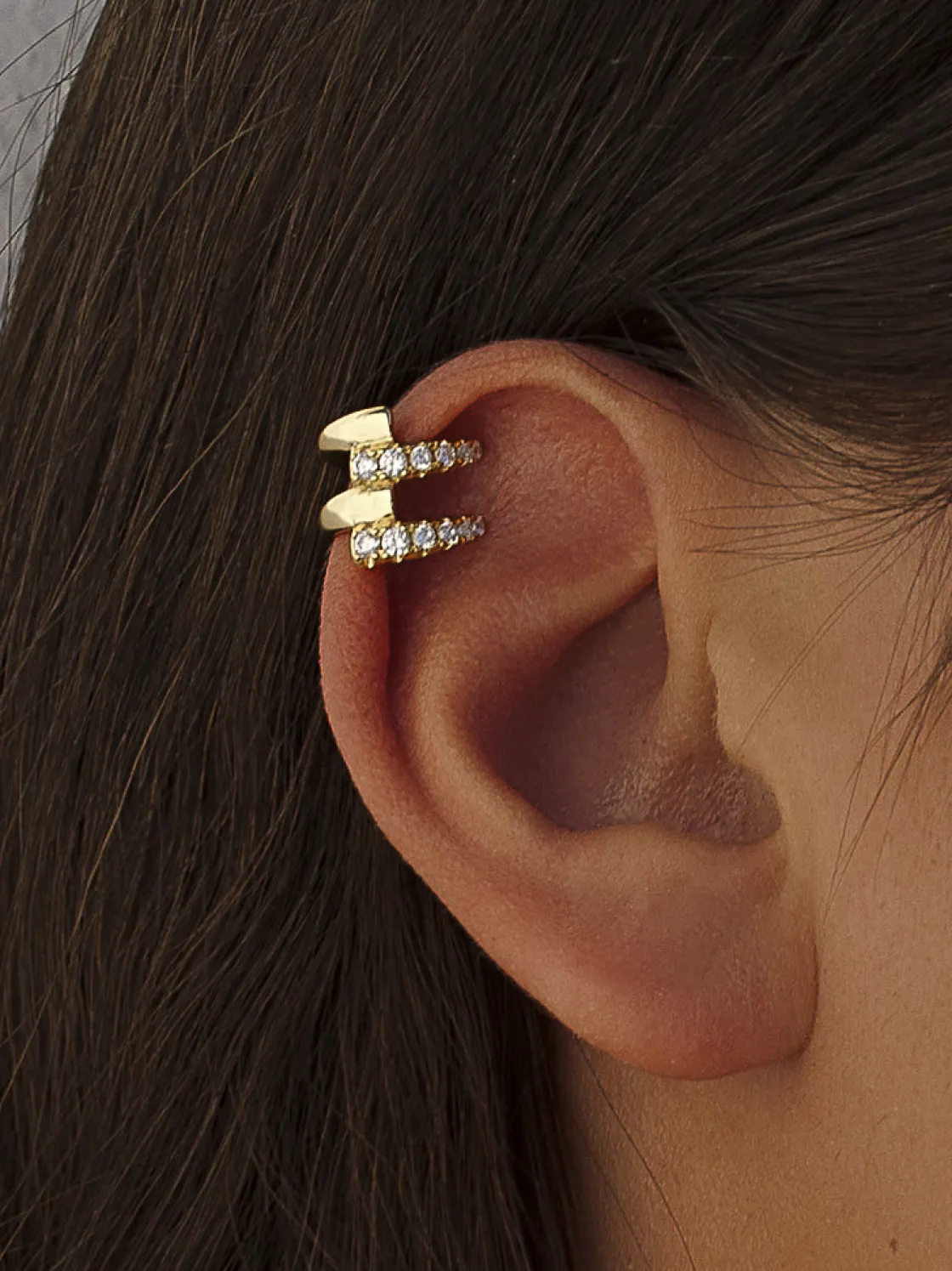 Ear Cuff | LINEARGENT Ear cuff en plata diseño dorado con circonitas