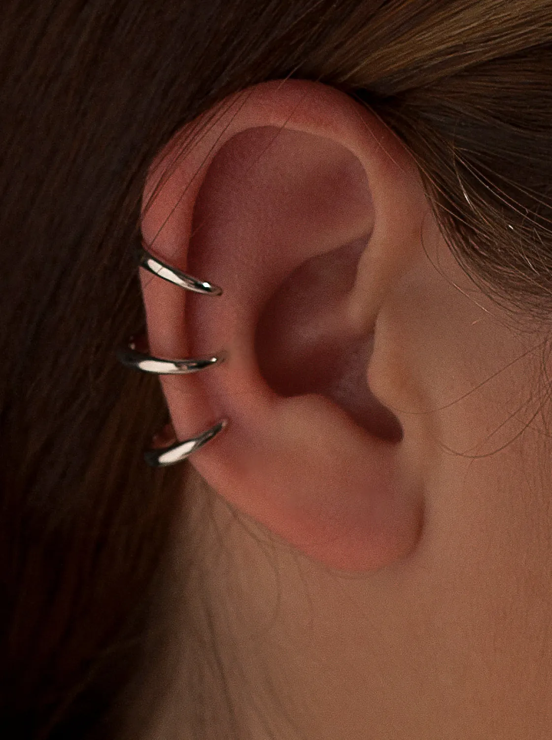 Ear Cuff | LINEARGENT Ear cuff formado por tres aros en plata lisa
