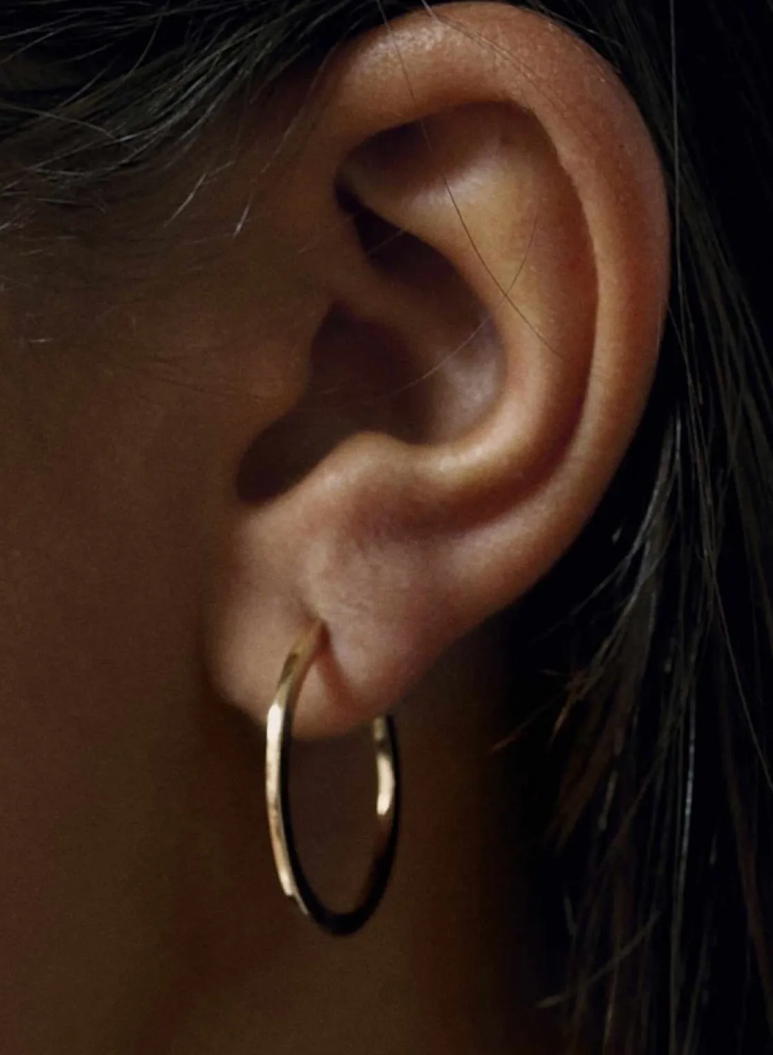 Pendientes Aro | LINEARGENT Pendientes aro bañados en oro de diseño cuadrado tamaño mediano