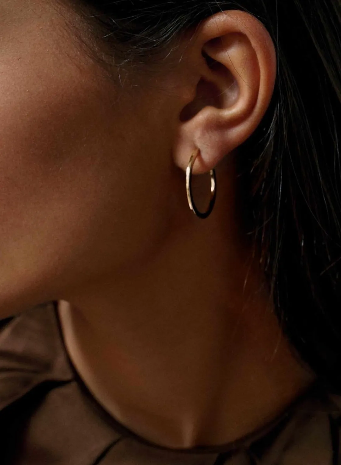Pendientes Aro | LINEARGENT Pendientes aro bañados en oro de diseño cuadrado tamaño mediano