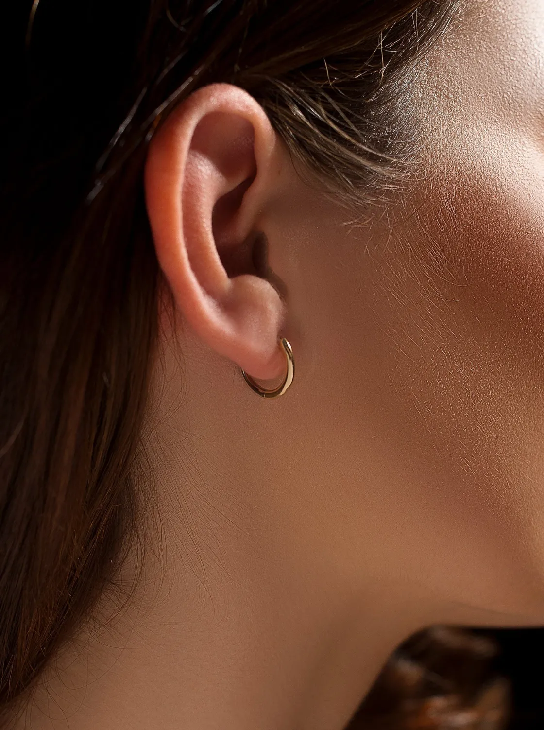 Pendientes Pequeños | Pendientes Aro | LINEARGENT Pendientes aro de plata diseño bicolor