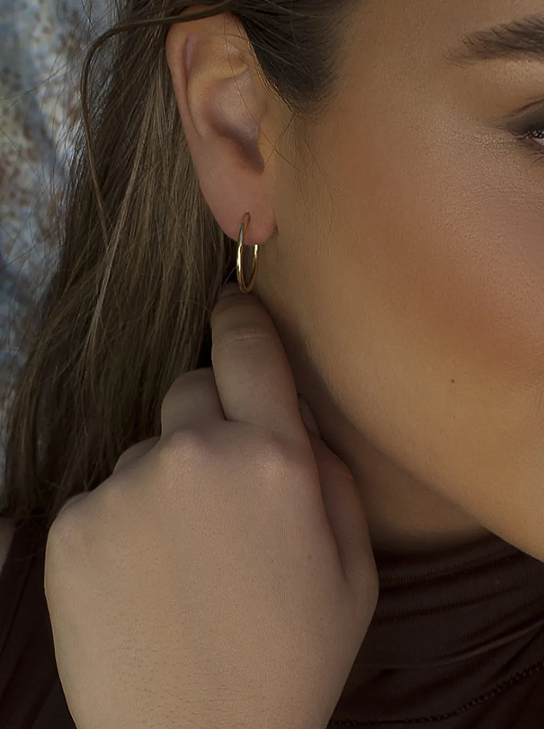 Pendientes Aro | LINEARGENT Pendientes aro de plata pequeños diseño fino y elegante dorado