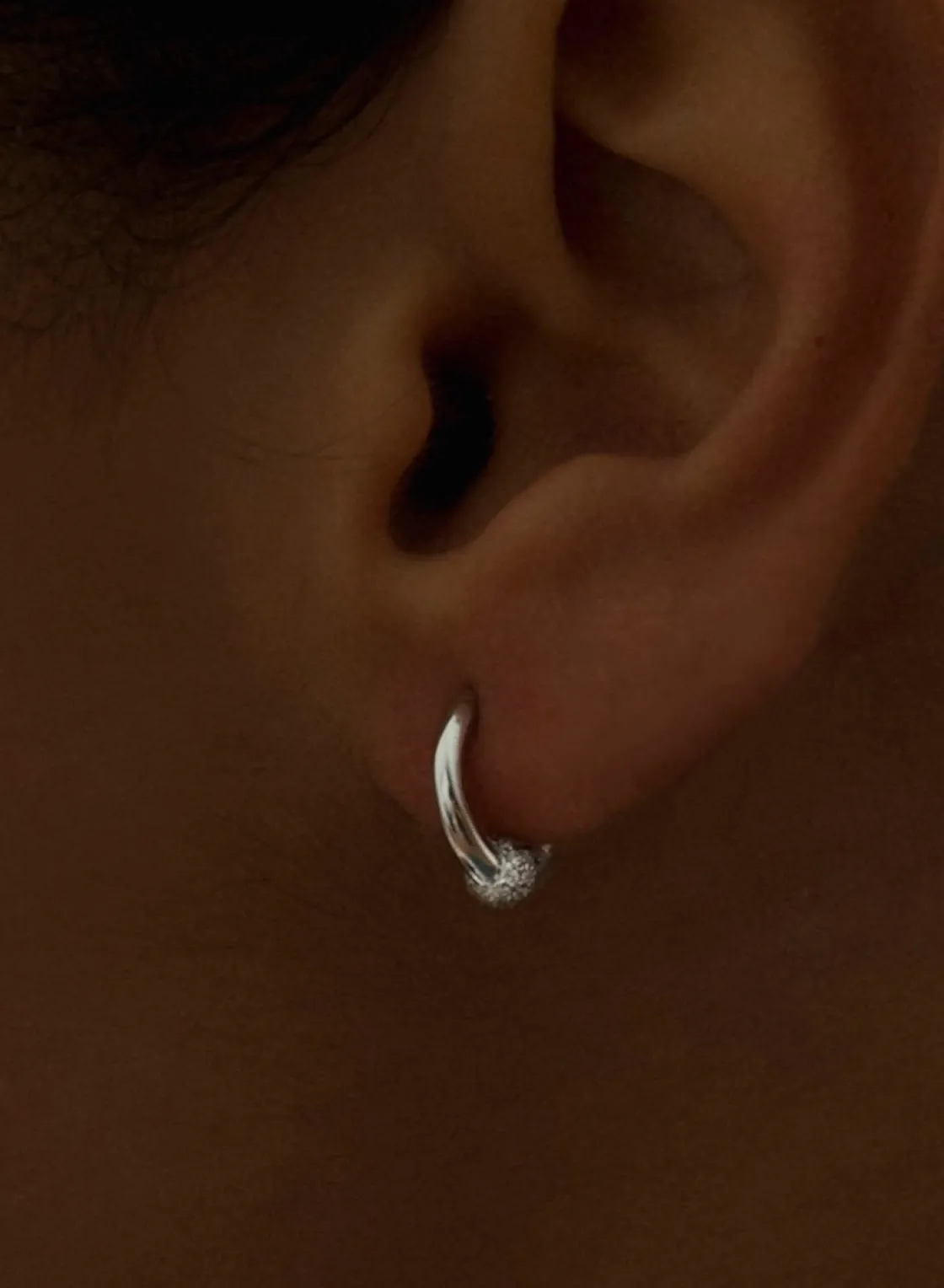 Pendientes Aro | LINEARGENT Pendientes aro de plata pequeños motivo de circonita en la parte inferior