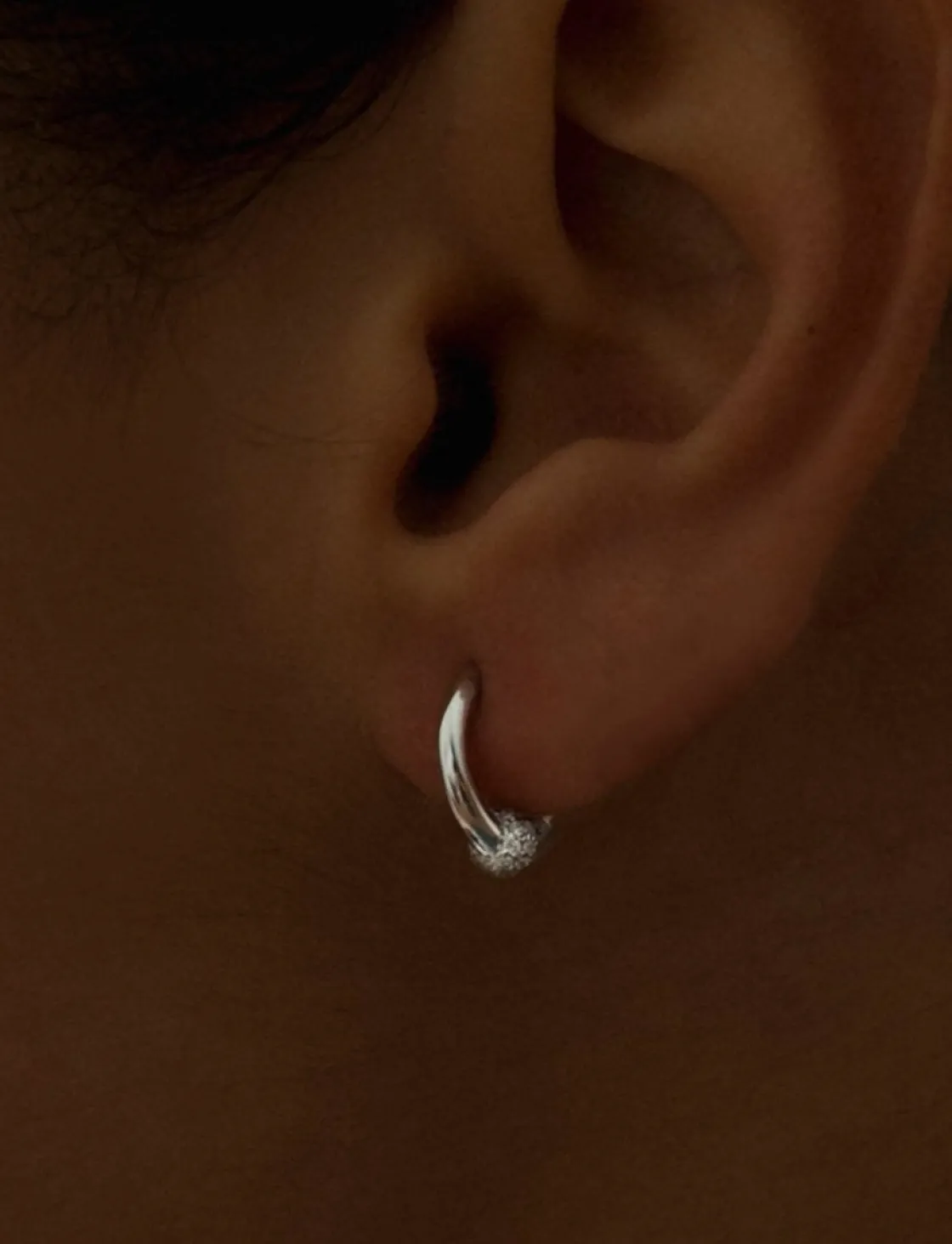 Pendientes Aro | LINEARGENT Pendientes aro de plata pequeños motivo de circonita en la parte inferior
